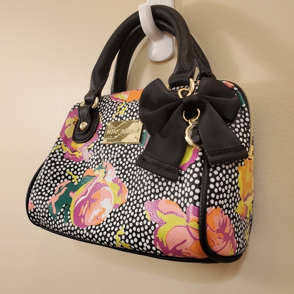 Betsey Johnson mini bag with floral prints and bow with jewelry details - Picture 3 of 9